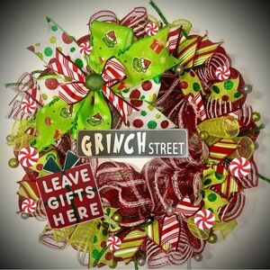 Grinch Christmas wreath XL 22 inch handmade grinch decorations Whoville